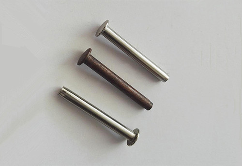 工業(yè)鉚釘